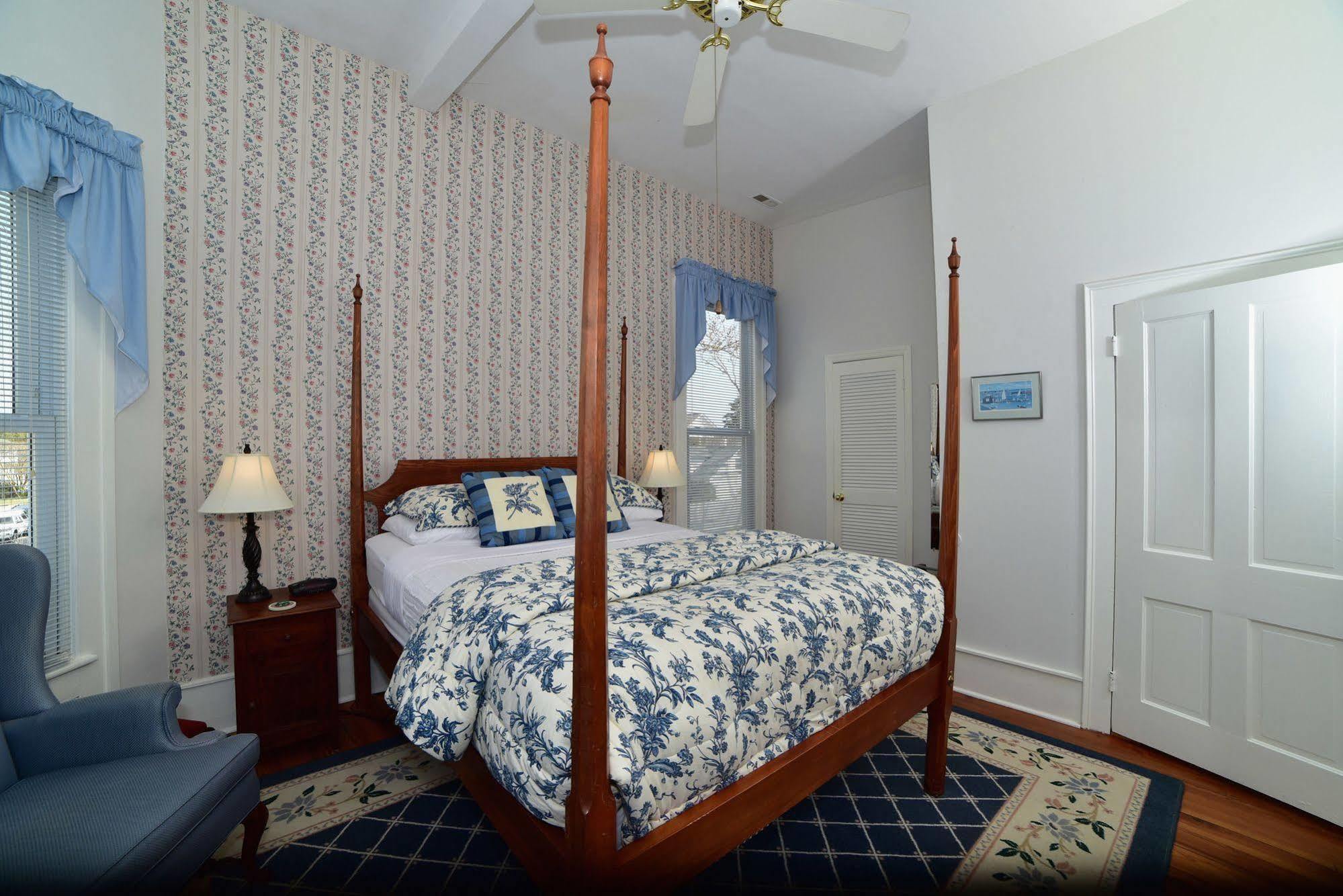 Pecan Tree Inn Beaufort Ngoại thất bức ảnh